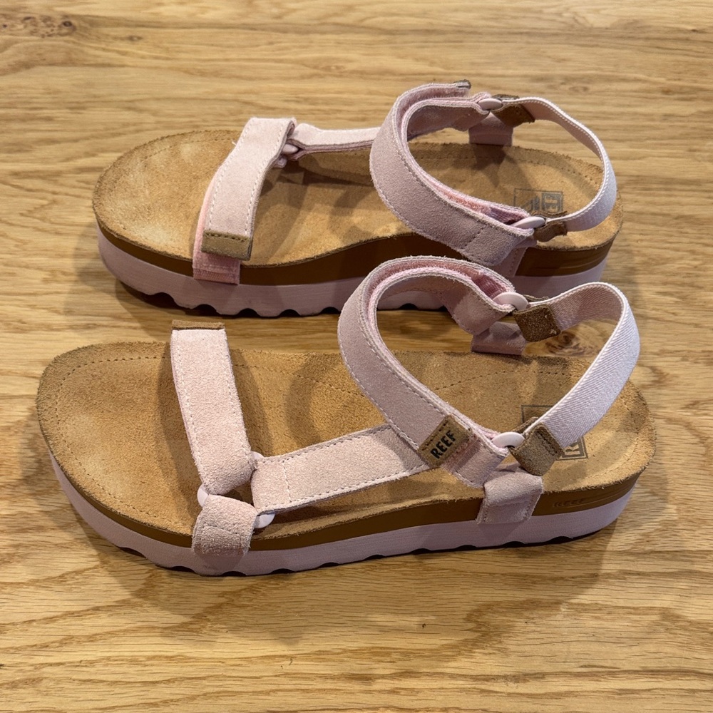 Reef Light Pink Suede Sandals